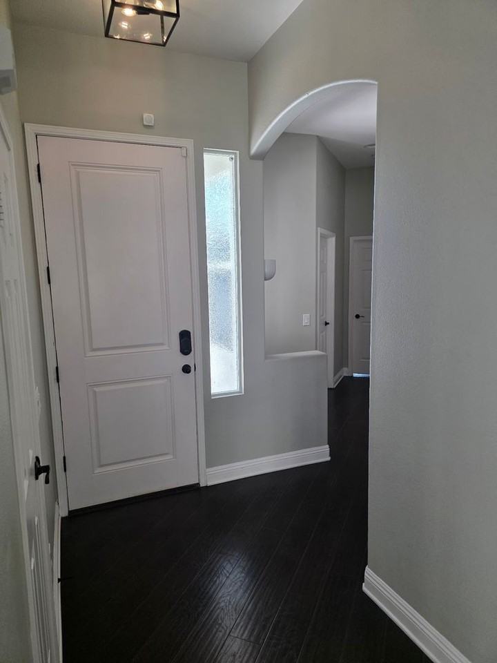 27550 Nellie Ct - Photo 2 of 17