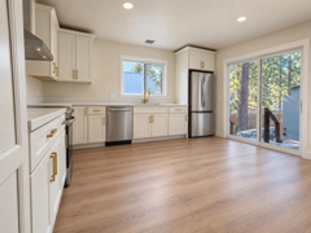 1145 Keller Rd - Photo 2 of 10
