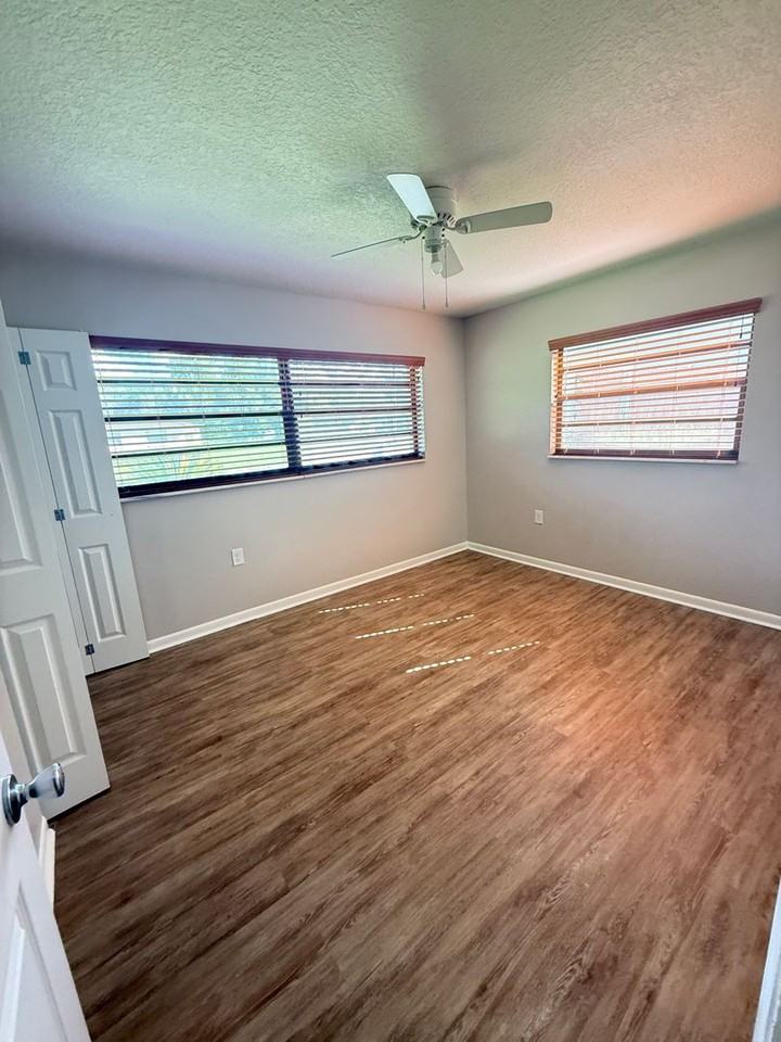 4574 Barley St - Photo 7 of 11