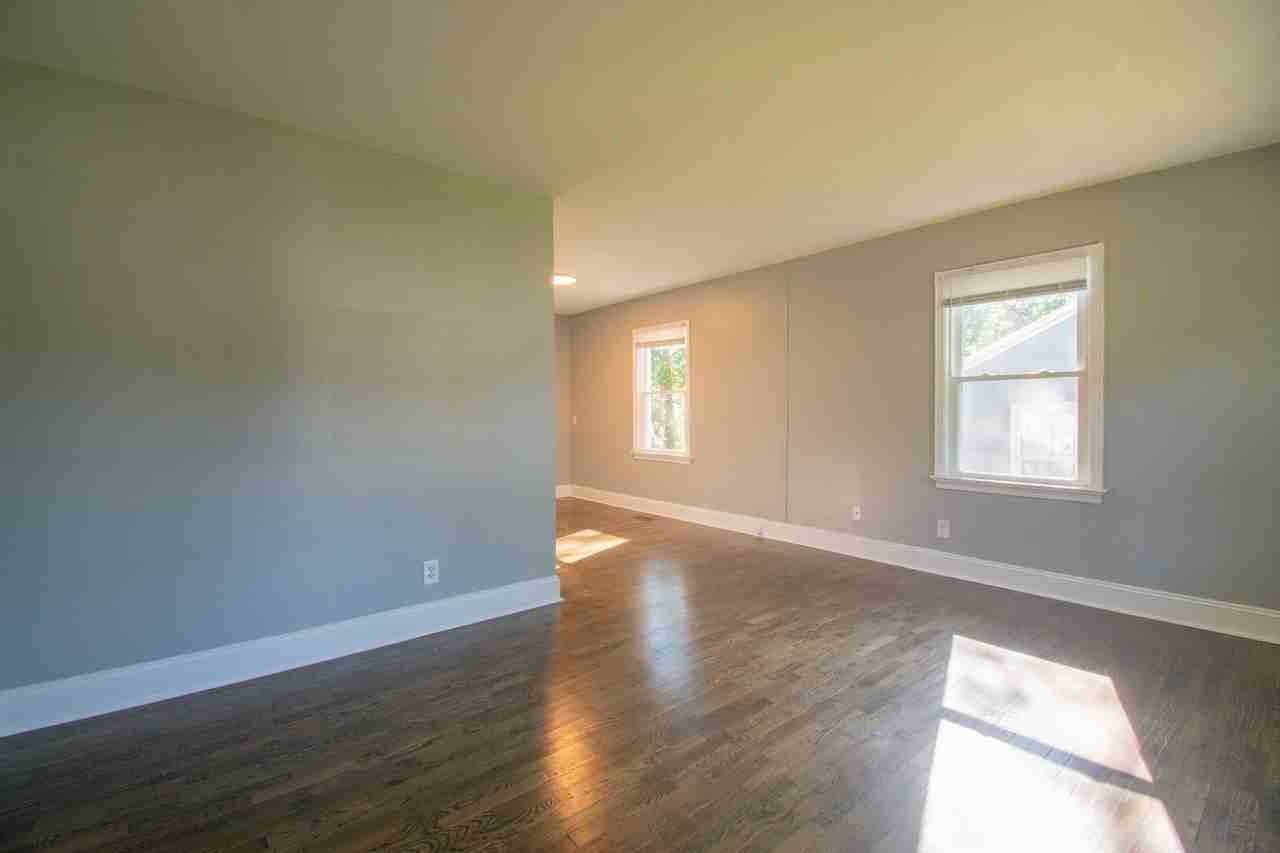 808 Mckimmon Rd - Photo 5 of 22