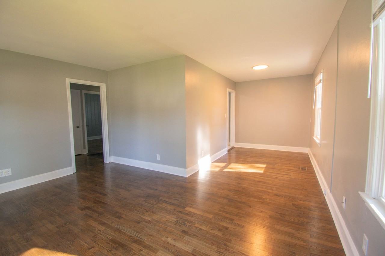 808 Mckimmon Rd - Photo 6 of 22