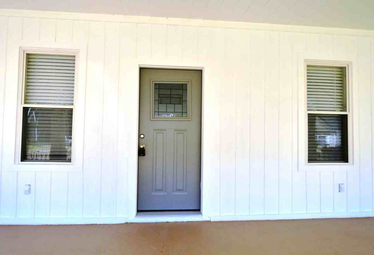 1301 W 37th St - Photo 6 of 30