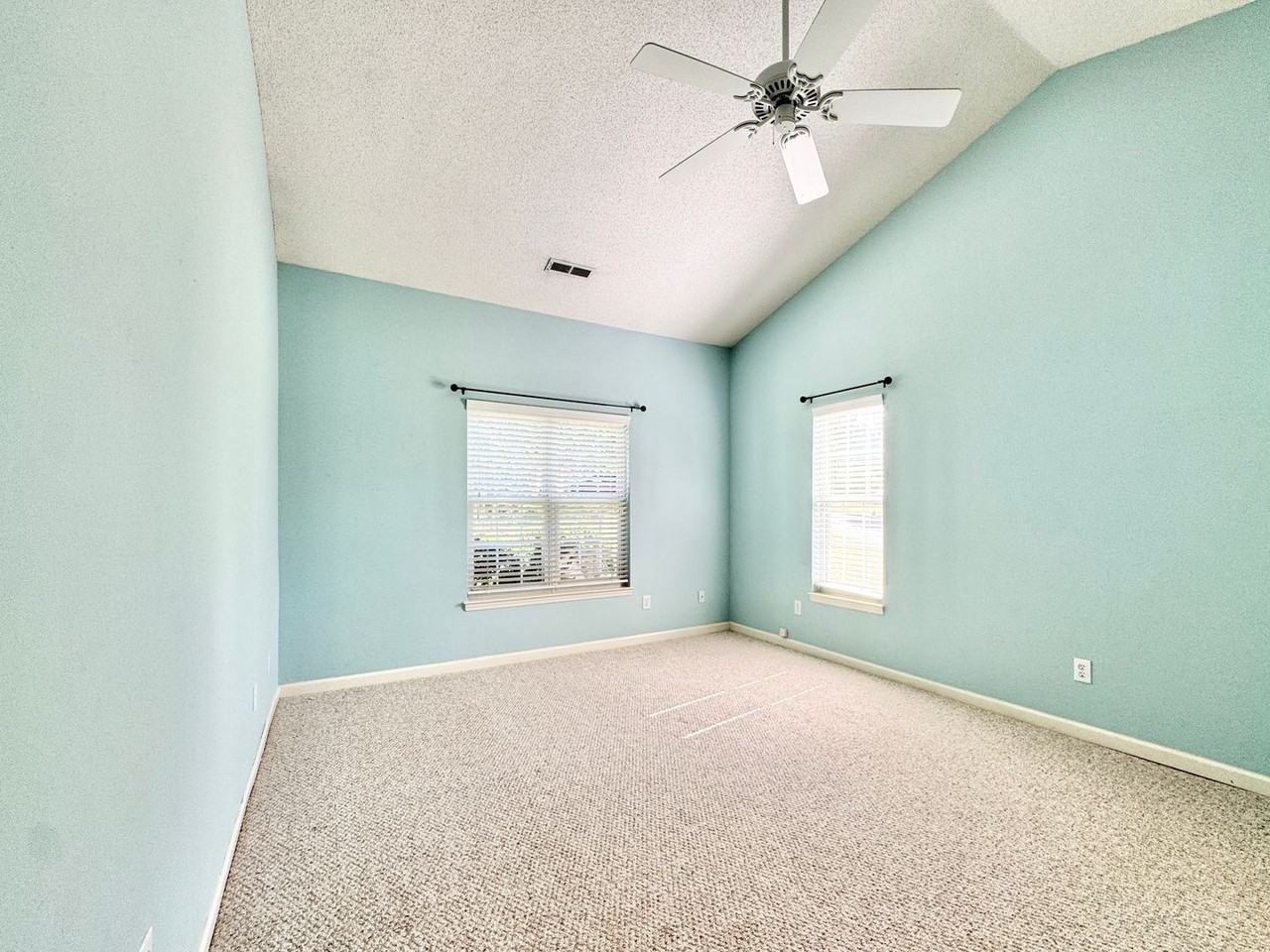 4800 Corinthian Way - Photo 5 of 16
