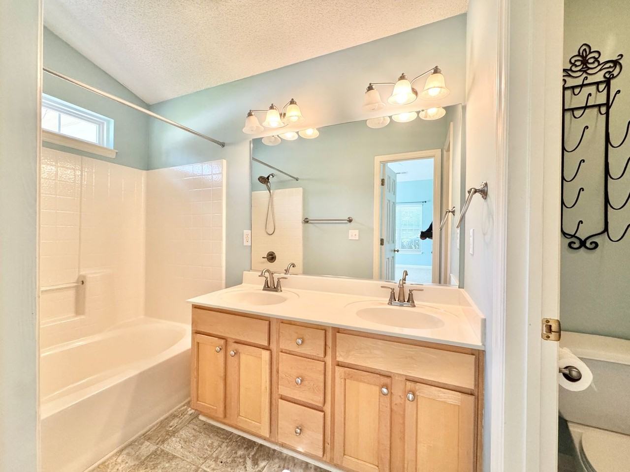4800 Corinthian Way - Photo 6 of 16