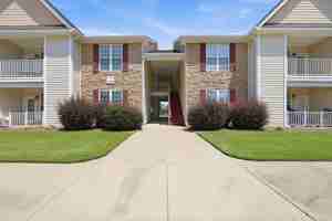 featured image of 1320 Kershaw Loop #212