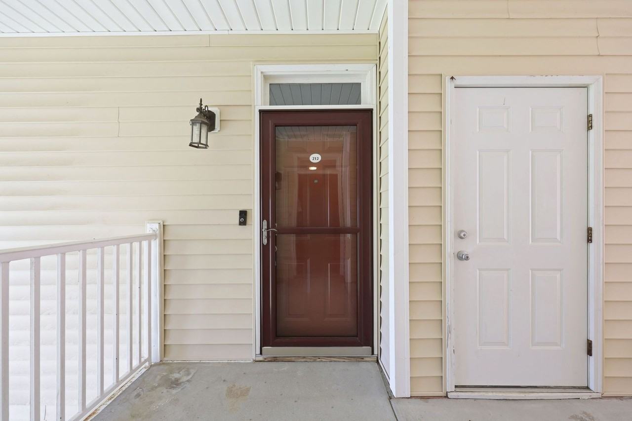 1320 Kershaw Loop #212 - Photo 6 of 50