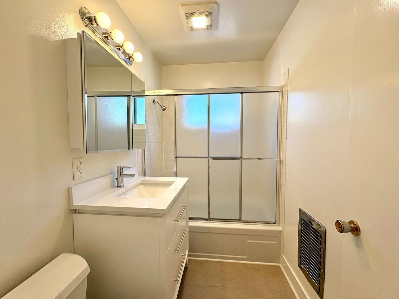 31 Reed Blvd #11C - Photo 6 of 15