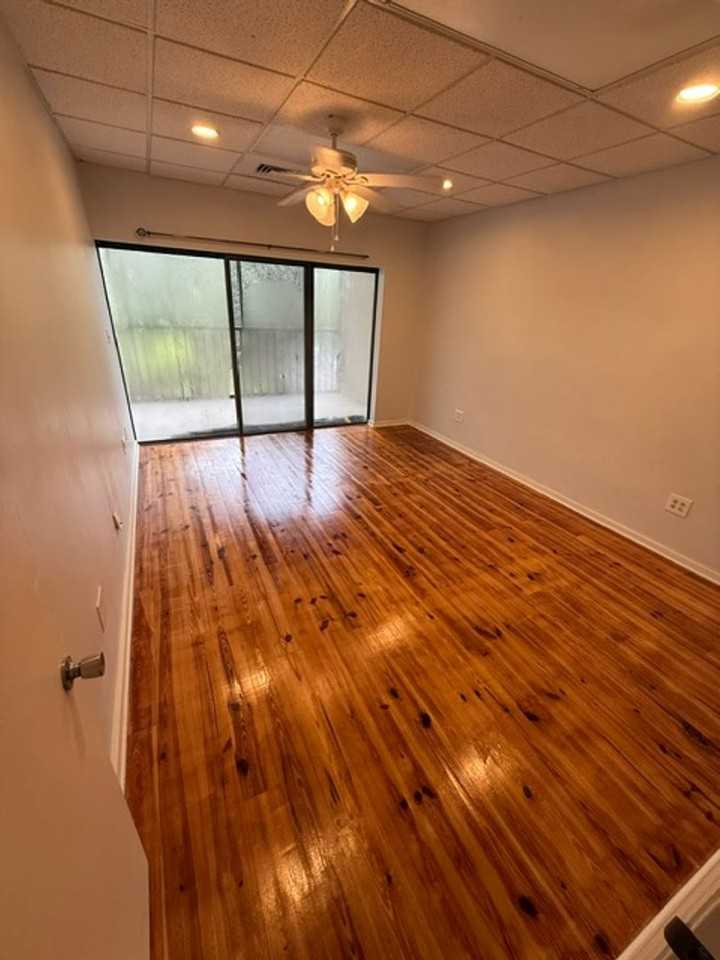 2201 Boundary St - Photo 5 of 14