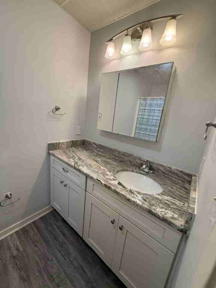 2201 Boundary St - Photo 6 of 14