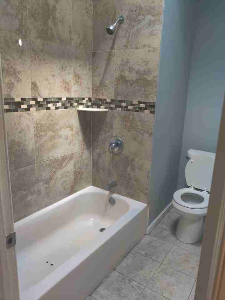 403 E Rockland St - Photo 6 of 7