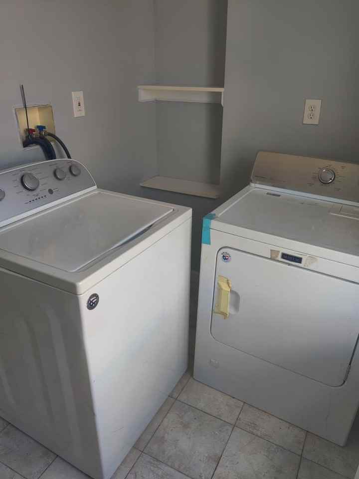 403 E Rockland St - Photo 7 of 7