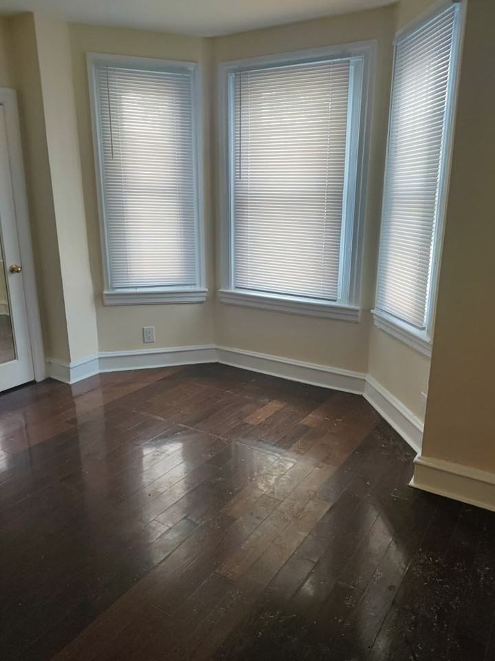 1537 N 54th St - Photo 2 of 5