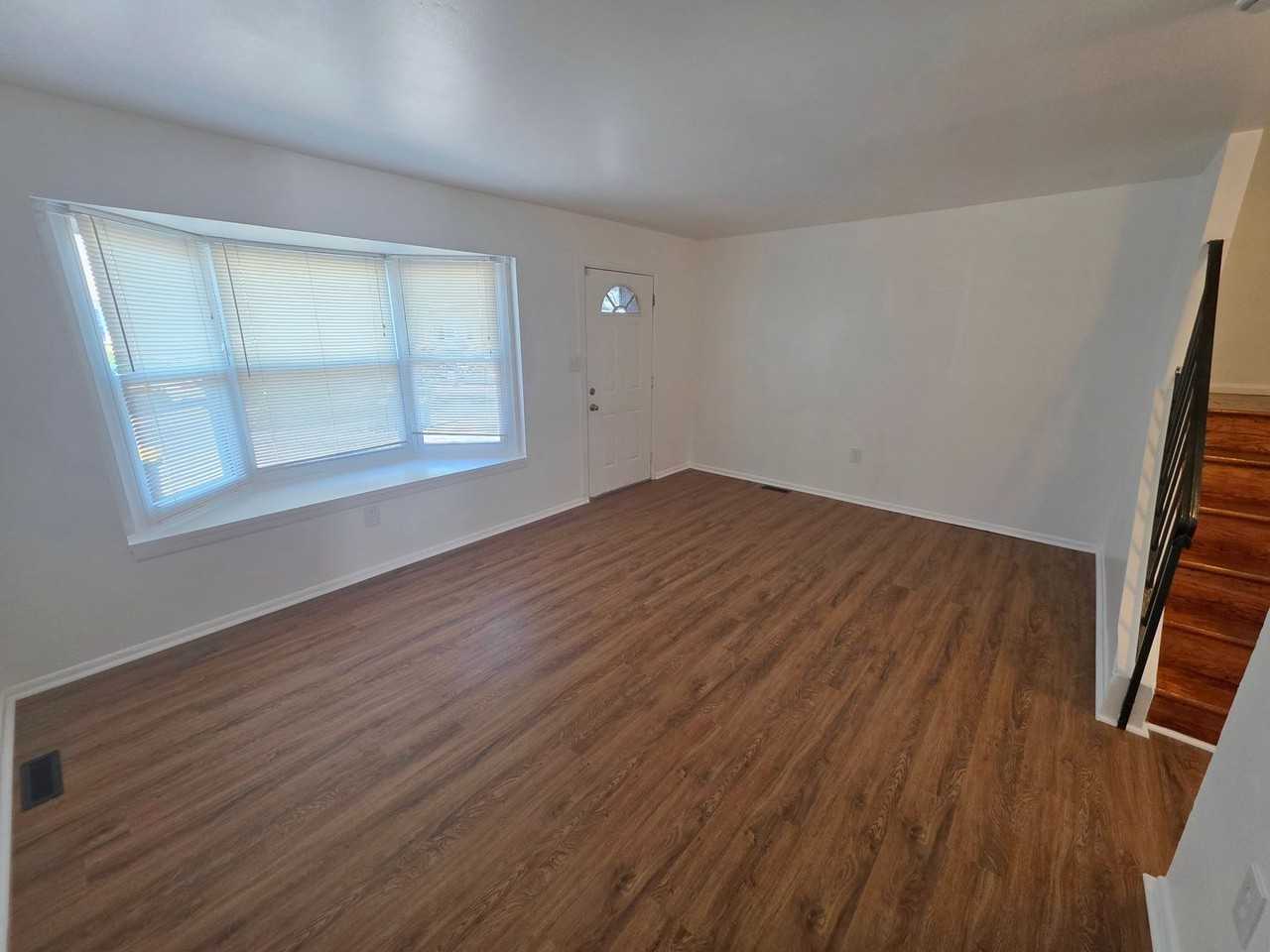 30 Fleming St - Photo 5 of 29