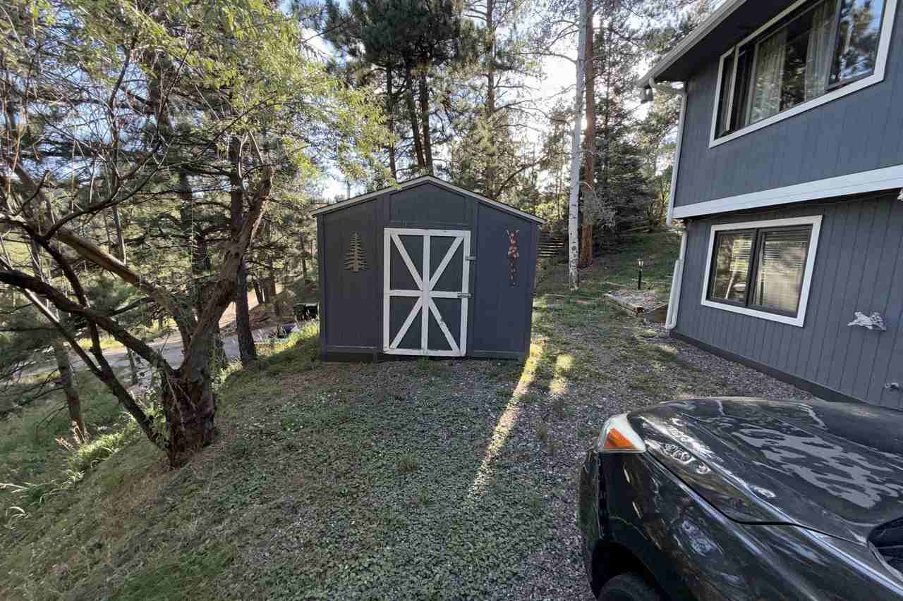 27535 Mountain Park Rd - Photo 2 of 22