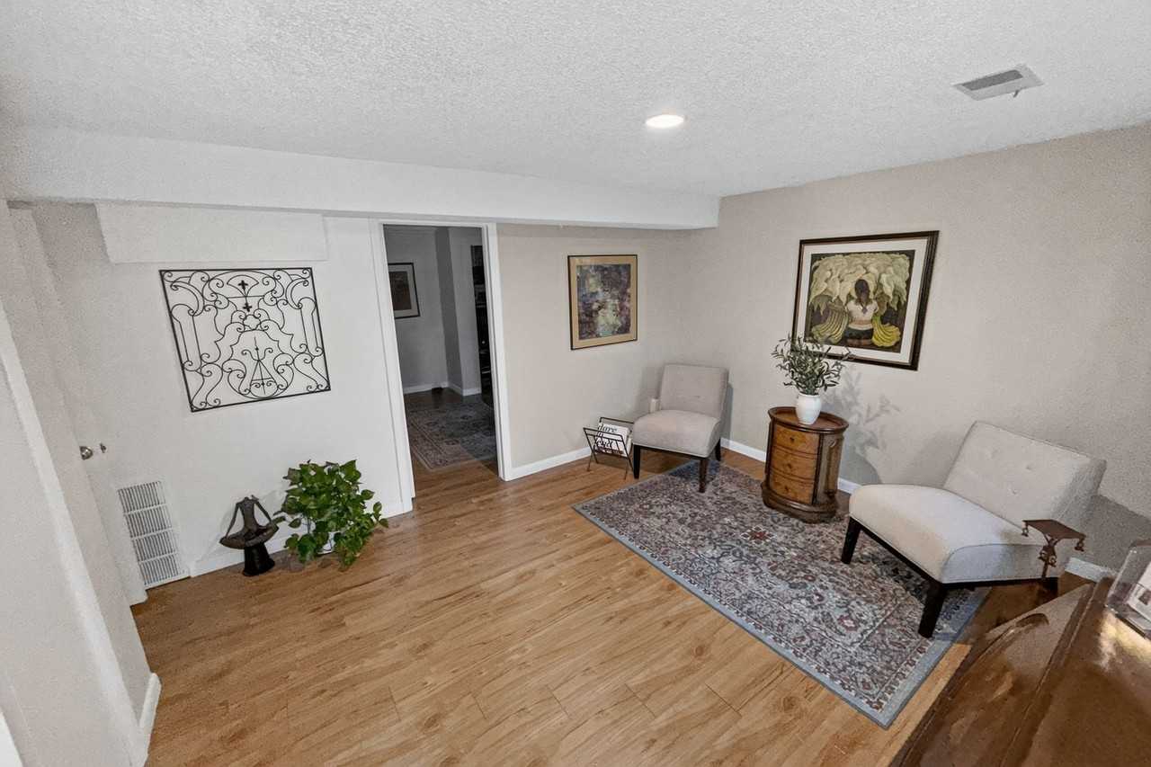 27535 Mountain Park Rd - Photo 4 of 22
