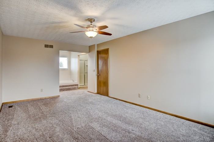 5272 Windflower Ct - Photo 6 of 12
