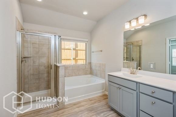 949 Golden Willow Ln - Photo 7 of 16