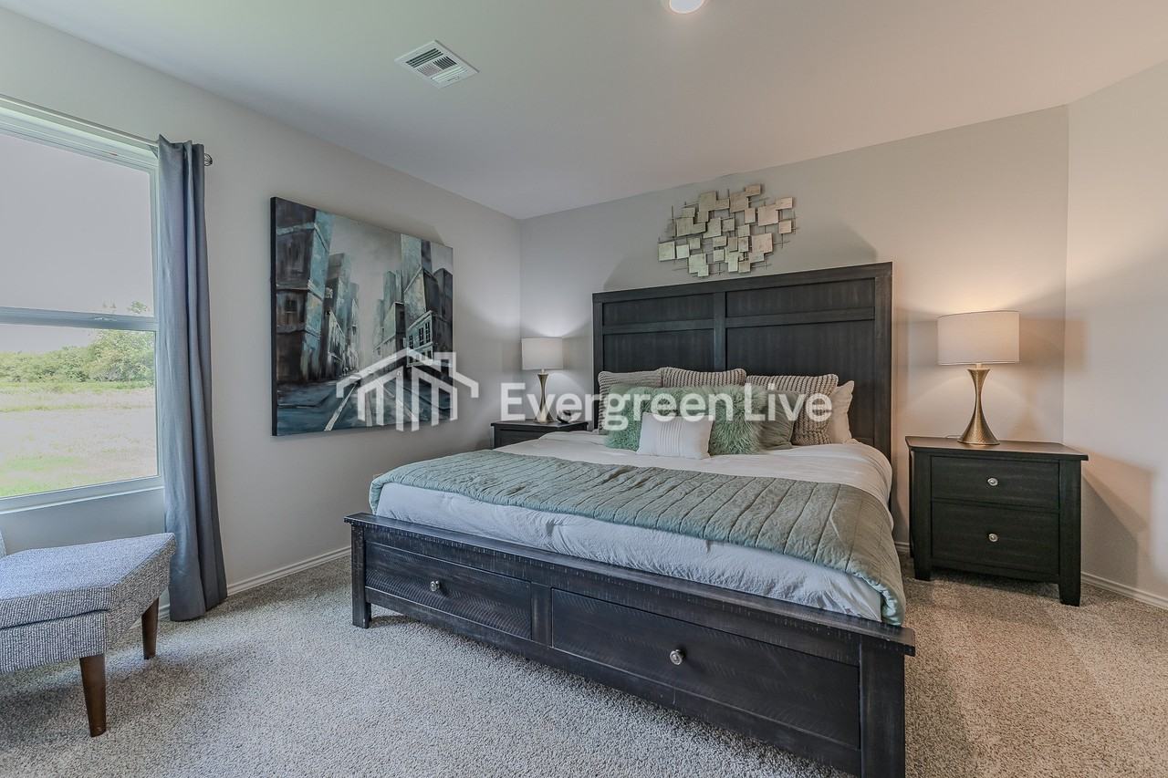 2102 W 30th Pl - Photo 6 of 15