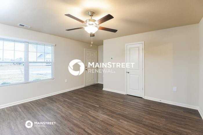 690 Clover Cir - Photo 6 of 17
