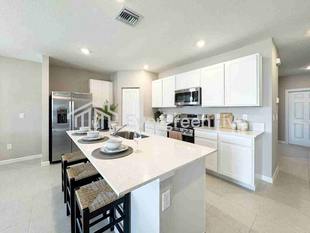 1571 Ellsworth Circle SW - Photo 2 of 15