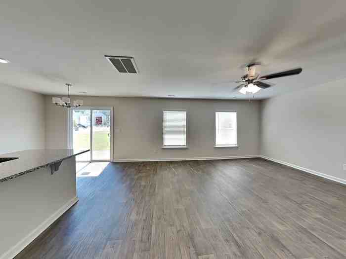 305 Flushing Bay Ct - Photo 5 of 22