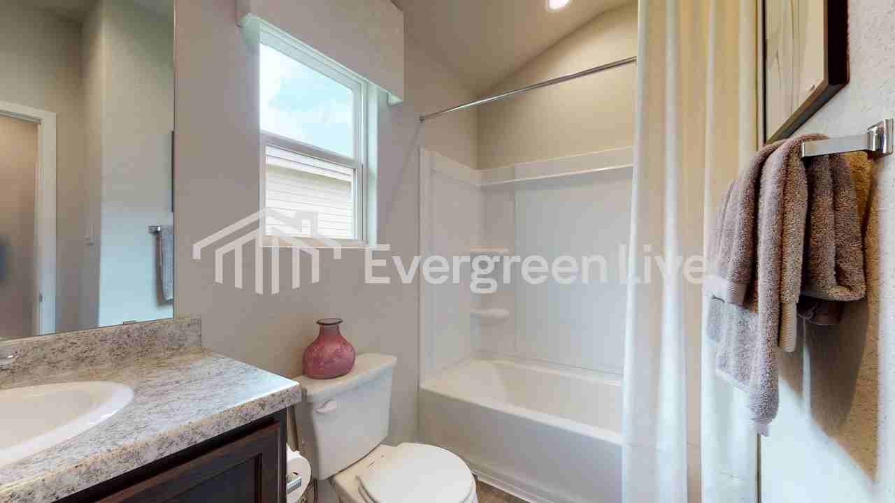 8056 Chesapeake Trl - Photo 2 of 15