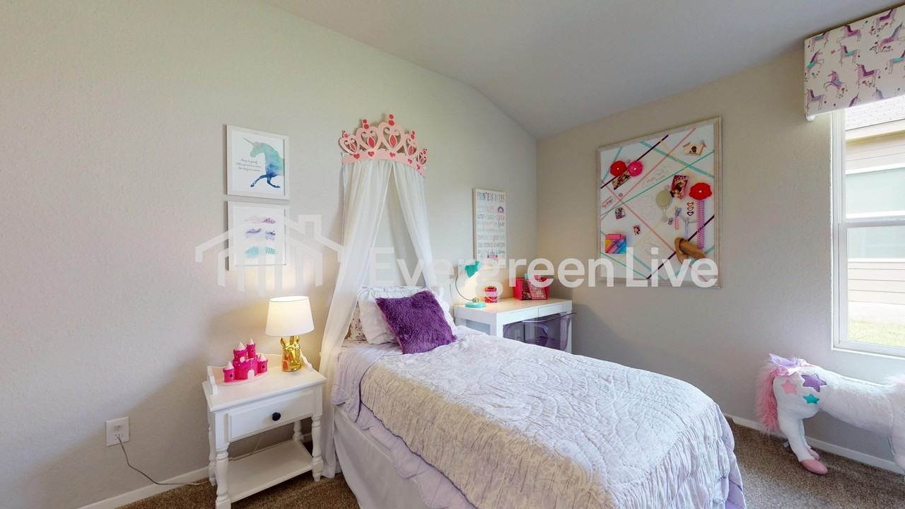 8056 Chesapeake Trl - Photo 3 of 15