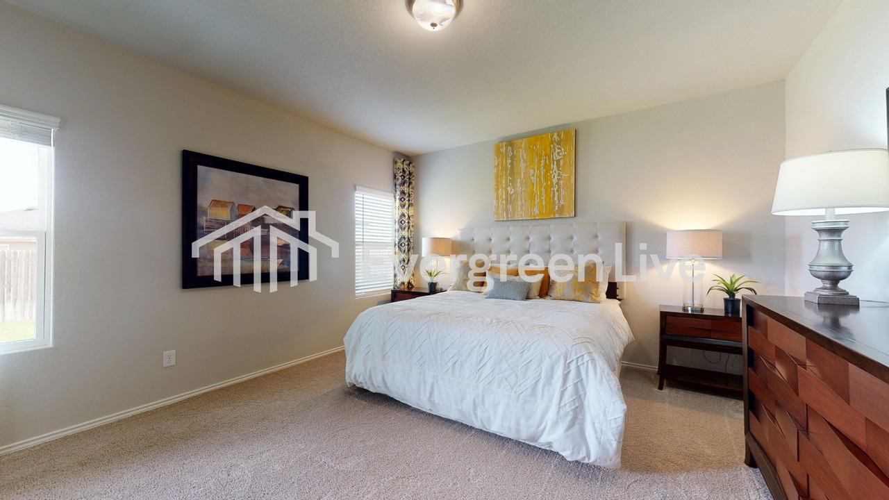 1621 Rambling Brook Dr - Photo 7 of 14