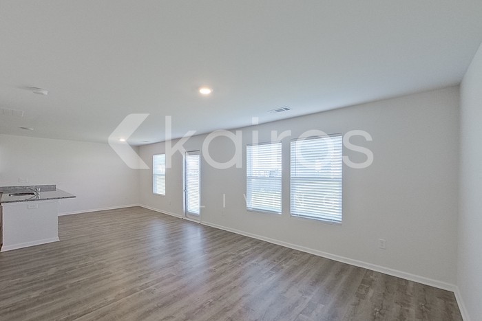 822 Vistamount Path - Photo 5 of 27