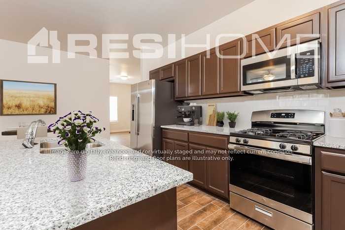 8161 Lakeside Dr - Photo 2 of 18