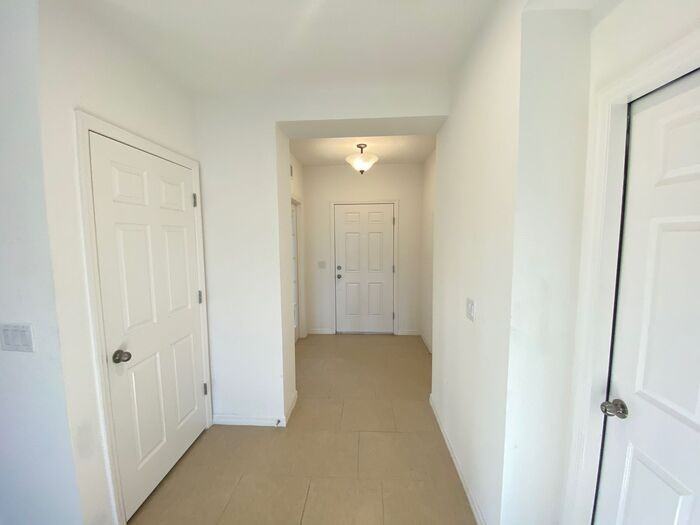 746 Benjamin Trl - Photo 3 of 37