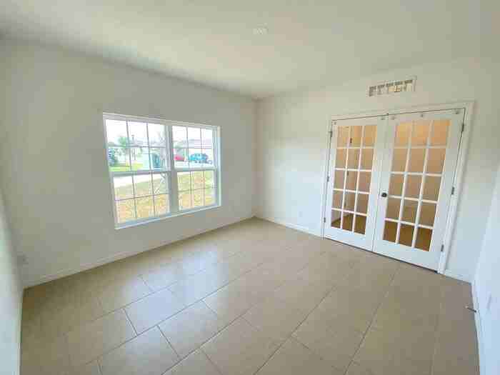 746 Benjamin Trl - Photo 4 of 37