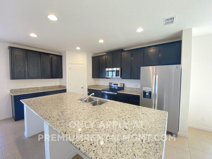 746 Benjamin Trl - Photo 5 of 37