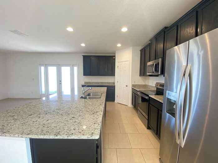 746 Benjamin Trl - Photo 6 of 37