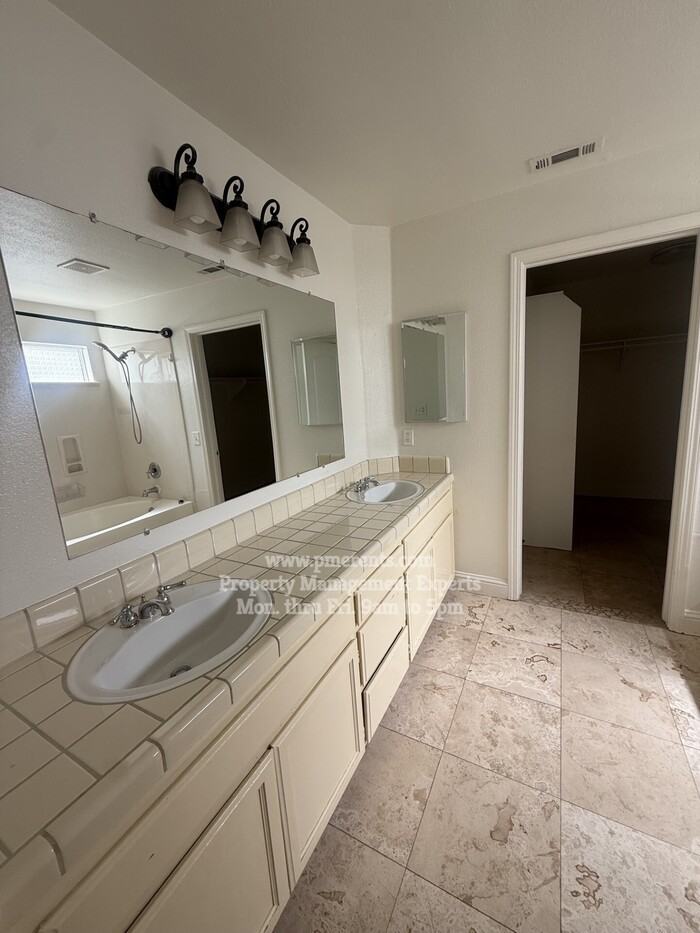 3175 Autumn Chase Cir - Photo 5 of 13