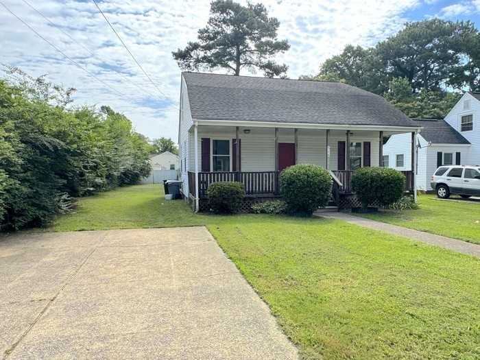 516 Homestead Ave - Photo 2 of 50