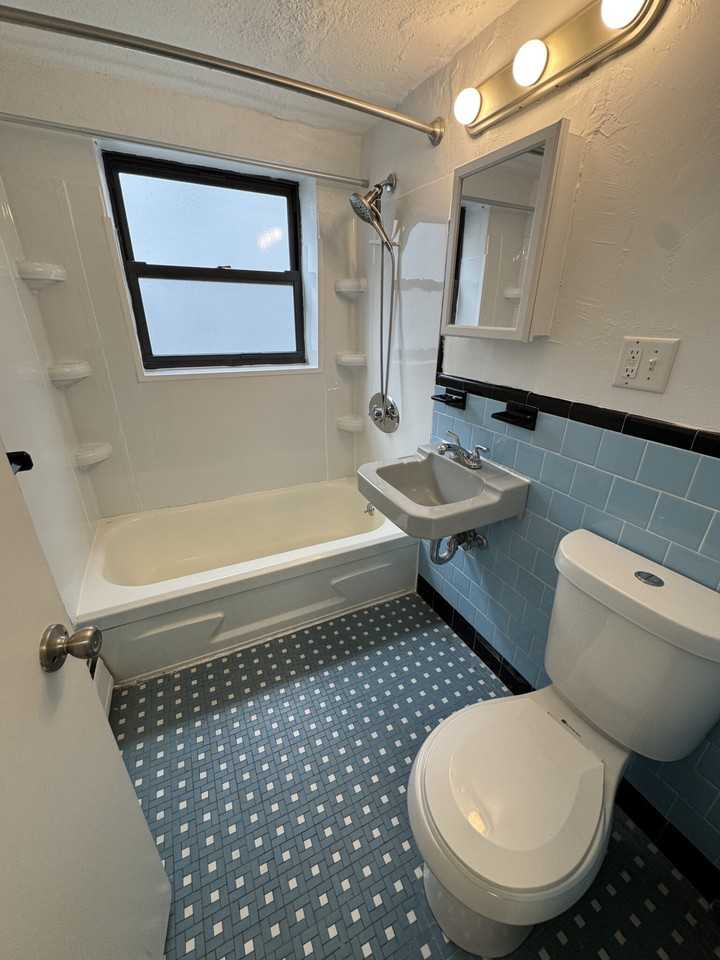 50 Harvard Ave #4 - Photo 5 of 5