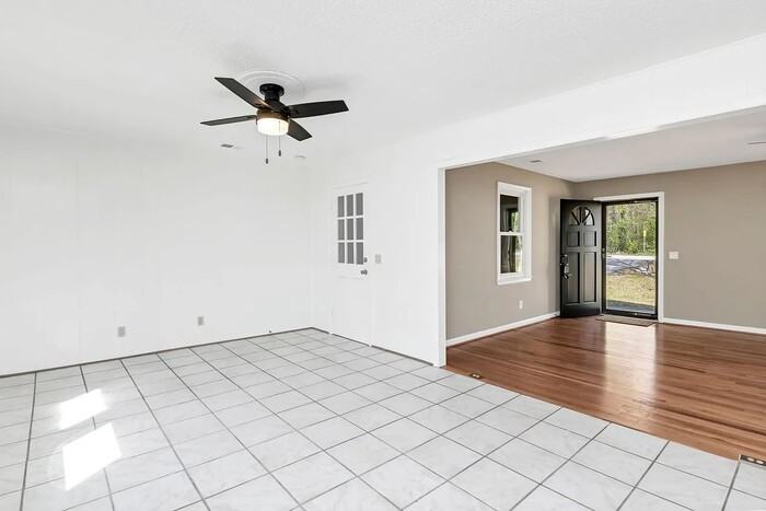 2825 Franklin St - Photo 6 of 28