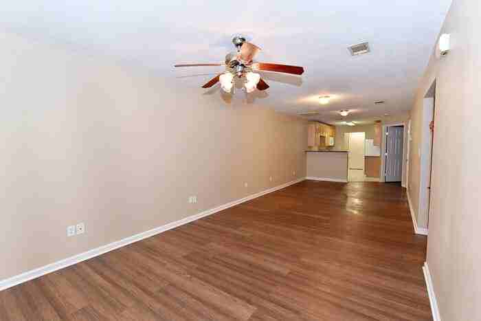 1713 Stevens St #B - Photo 4 of 31