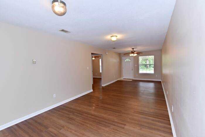 1713 Stevens St #B - Photo 6 of 31