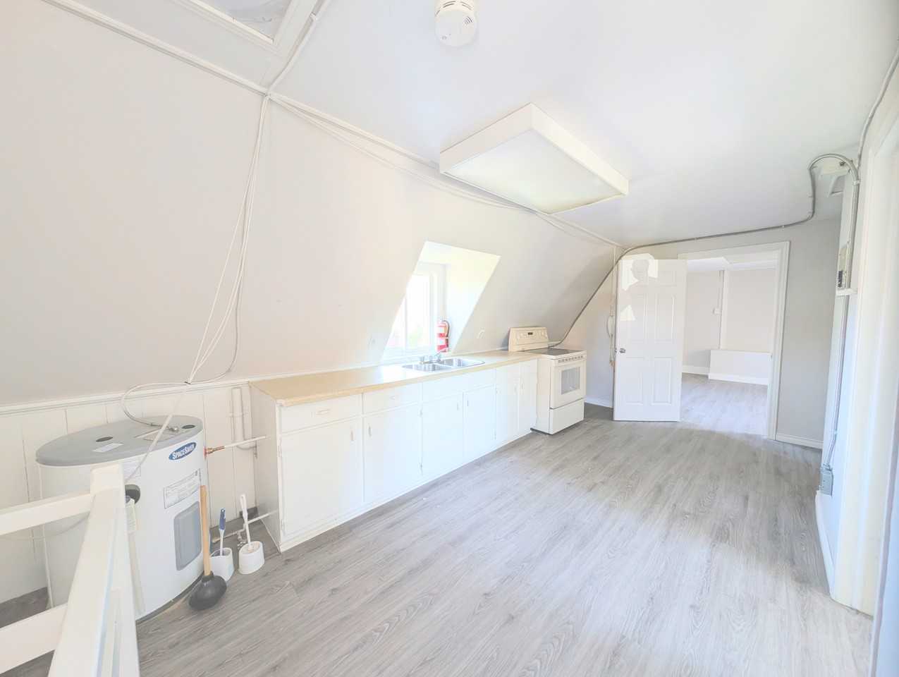 474 King Street #4 - Photo 7 of 11