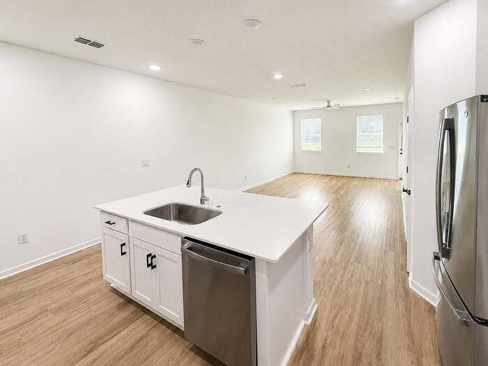 8665 Elmo Ln - Photo 4 of 38