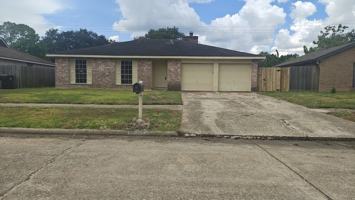 featured image of 15434 Indian Woods Dr