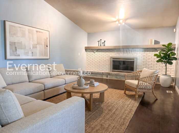 5550 Lantana Cir - Photo 6 of 25