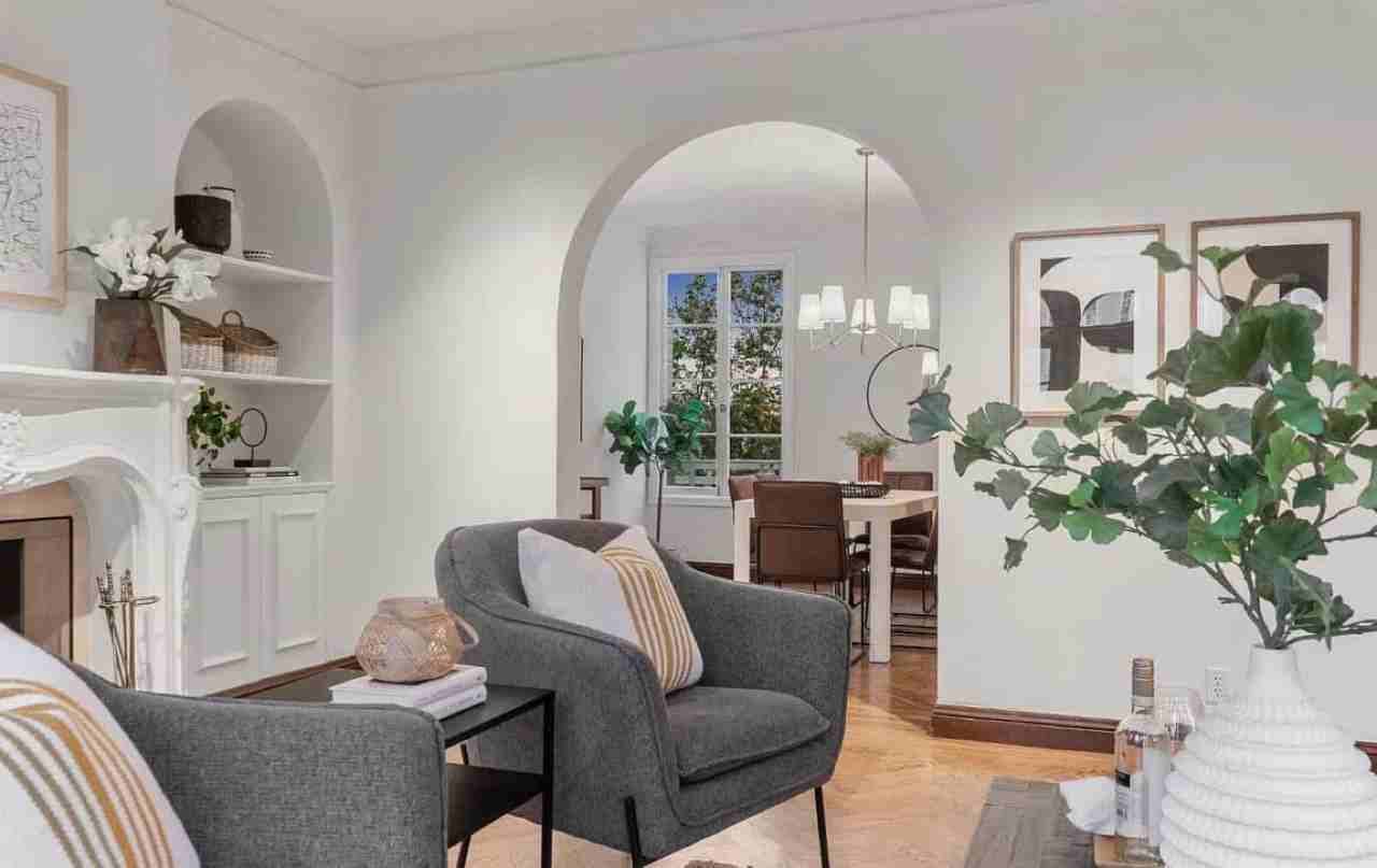 3030 Baker St - Photo 5 of 9