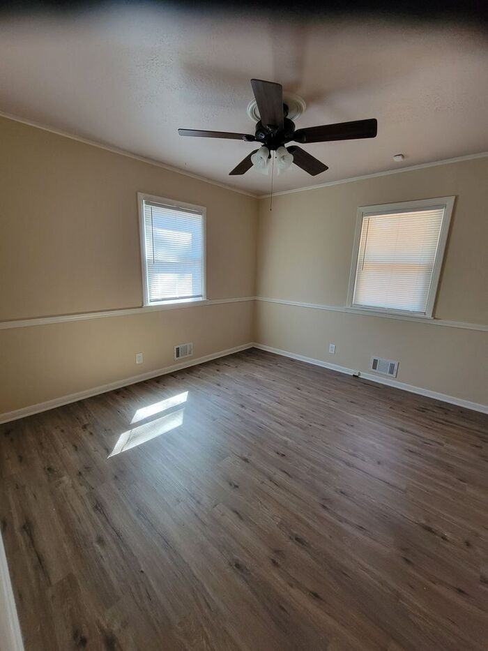 4812 Richmond Ave - Photo 6 of 11
