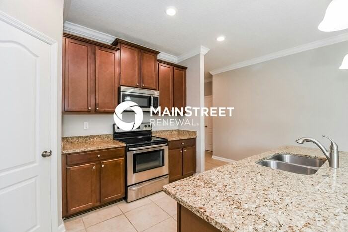16045 Bainebridge Dr - Photo 5 of 15