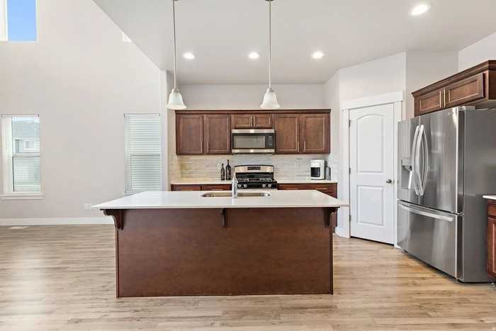 3919 W 1960 N - Photo 6 of 17