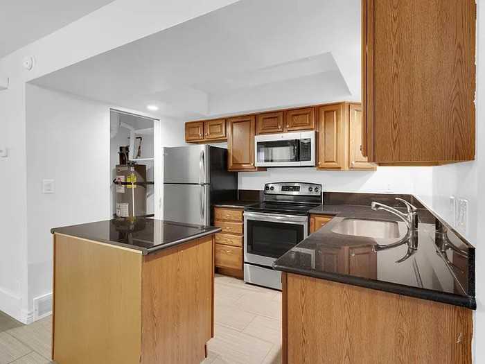 219 E Hill Ave #1 - Photo 2 of 22