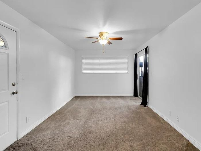 219 E Hill Ave #1 - Photo 7 of 22
